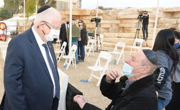 הנשיא ריבלין עם הנכד של בן-גוריון בן אליעזר (צילום: עמוס בן גרשום, לע"מ)
