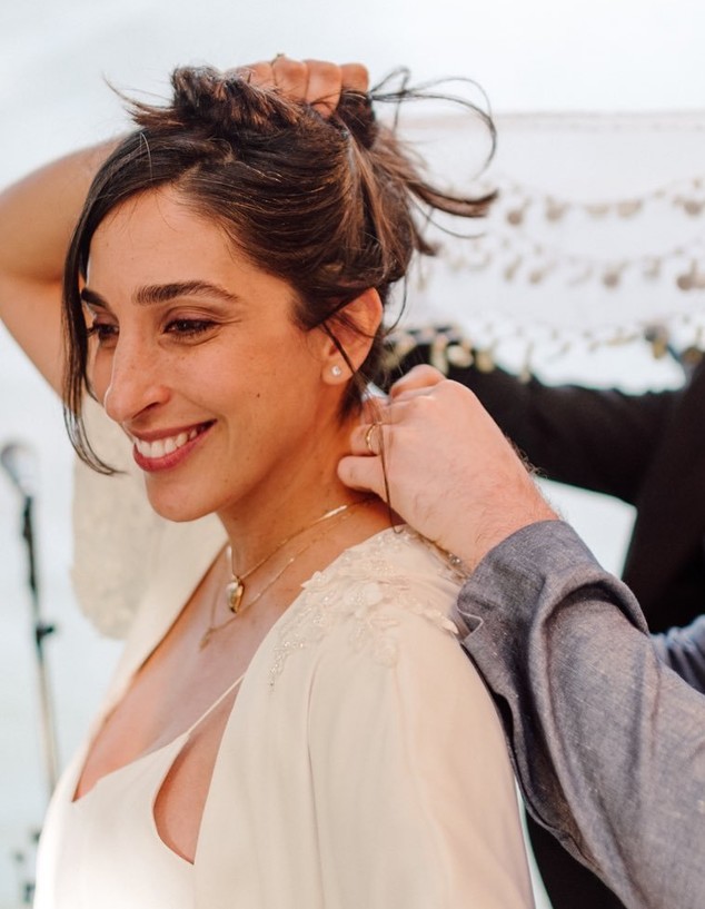 אלמה דישי התחתנה. נובמבר 2020 (צילום: בן קלמר, מתוך האינסטגרם של אלמה דישי)
