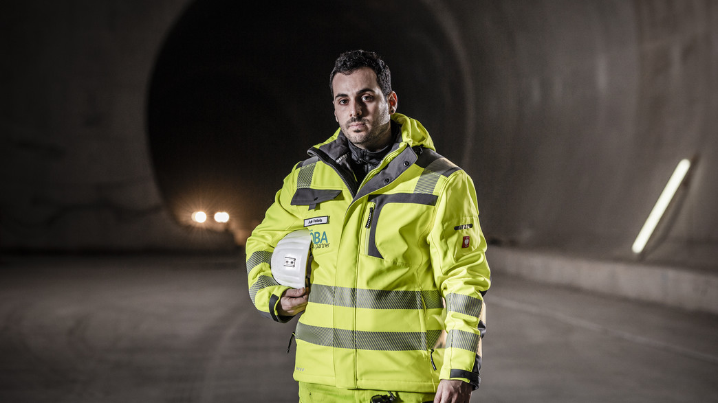 הישראלי שעובד בפרויקט המנהרות הגדול בעולם הישראלי שעובד בפרויקט המנהרות הגדול בעולם