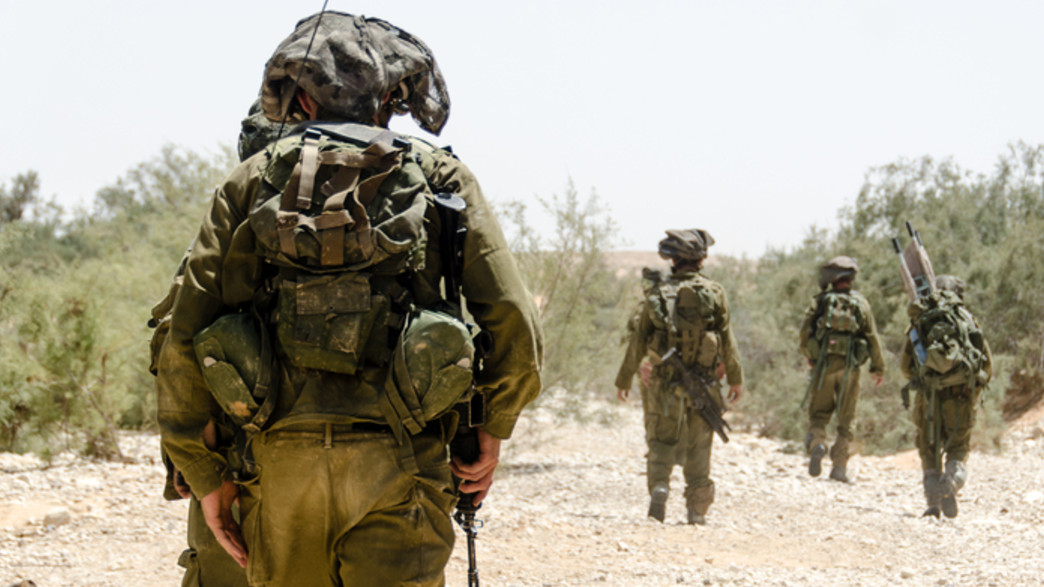 חיילים