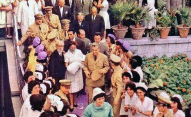 משפחתו של מלך אירן בשנות ה-60-70 (צילום: נחלת הכלל)