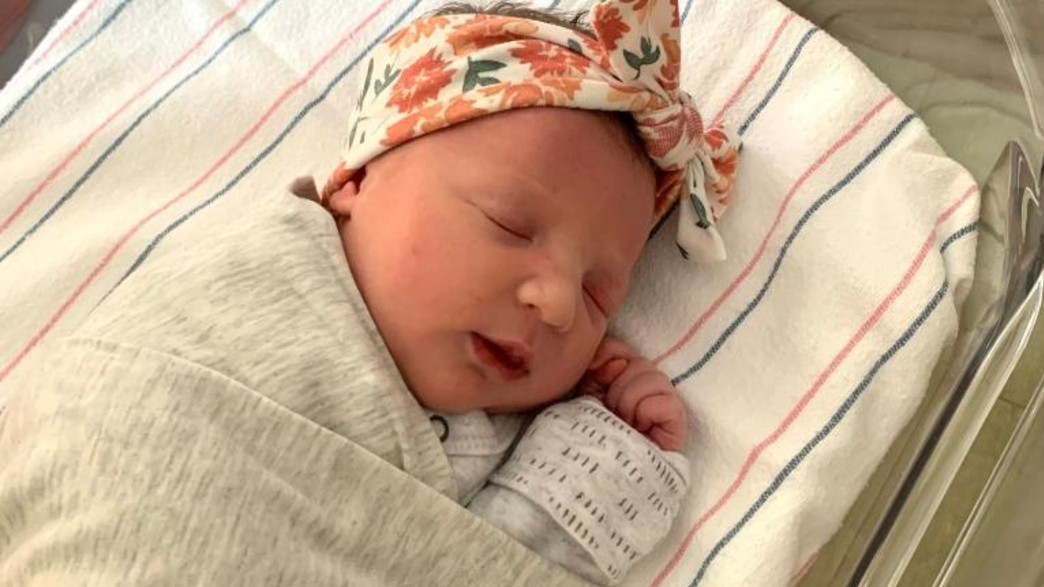 מולי התינוקת שנשמרה כעובר במשך 27 שנים