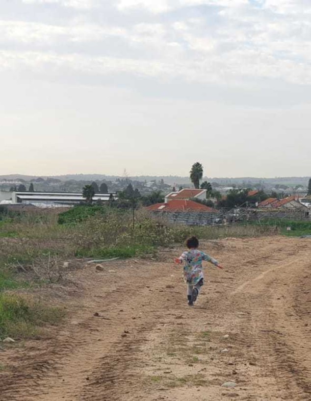 משפחה שיצאה בשאלה יחד בתקופת הקורונה 