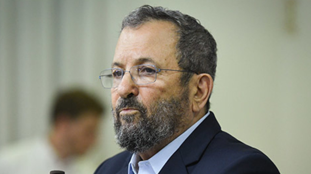 תוקף בחריפות את נתניהו. ברק