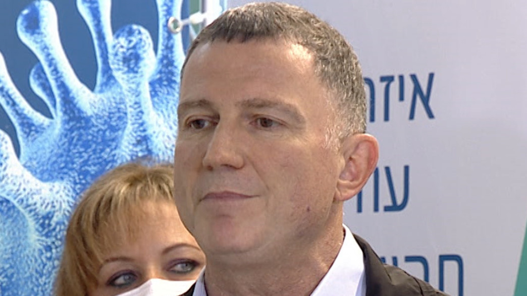שר הבריאות יולי אדלשטיין בפתח מבצע החיסונים שר הבריאות יולי אדלשטיין בפתח מבצע החיסונים