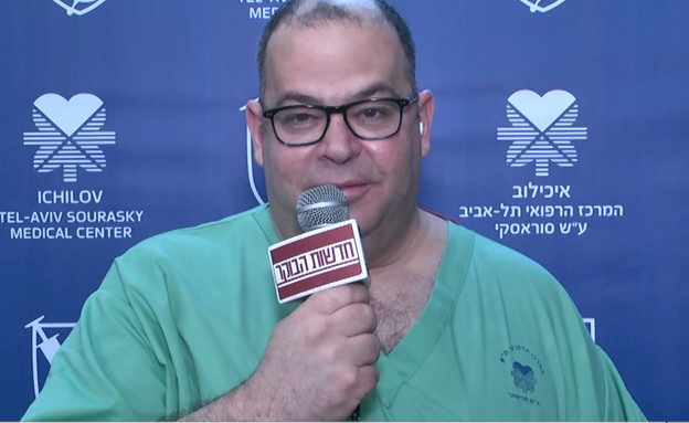 פרופ' יריב יוגב מתחסן בשידור חי