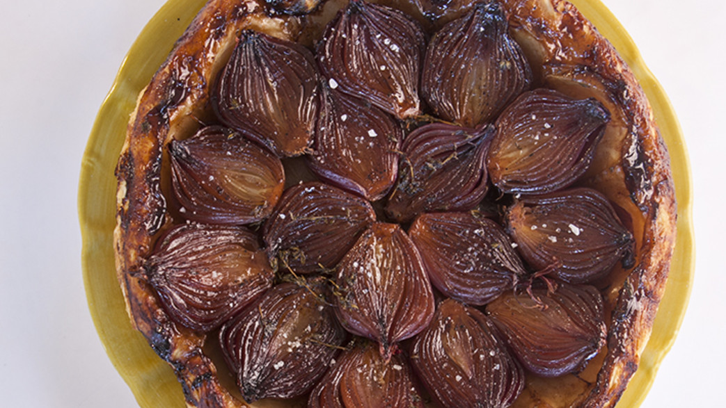 טארט טאטן בצלים מקורמלים