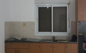 דירה בטבריה, עיצוב שני איצקוביץ, ג, לפני שיפוץ - 2 (צילום: שני איצקוביץ)