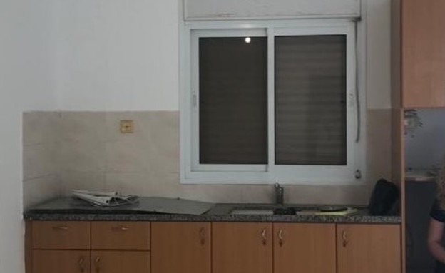 דירה בטבריה, עיצוב שני איצקוביץ, ג, לפני שיפוץ - 2 (צילום: שני איצקוביץ)