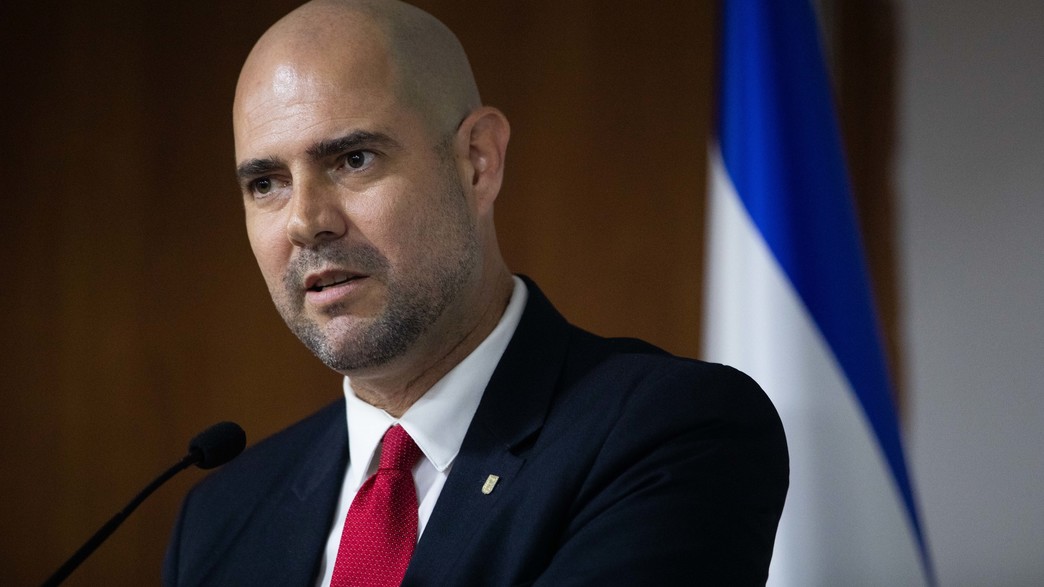 אמיר אוחנה אמיר אוחנה