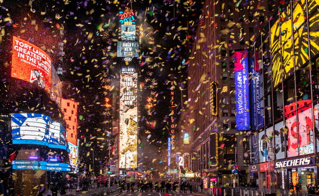 ניו יורק מקבלת את 2021 בטיימס סקוור הריקה (צילום: רויטרס)