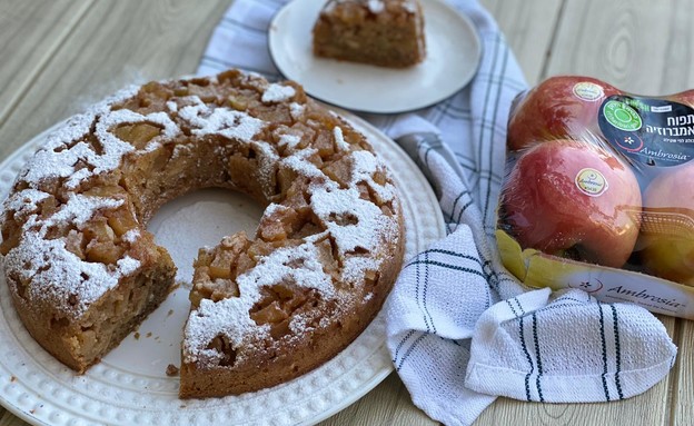 עוגת תפוחים - יונית צוקרמן (צילום: יונית סולטן צוקרמן)