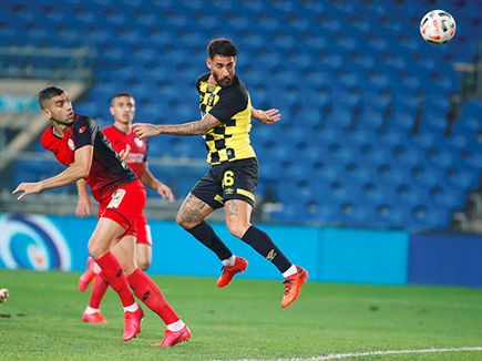 ונמשך עם נגיחה נהדרת (אלן שיבר)