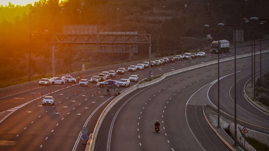 סגר, הגבלות, קורונה, הקורונה בישראל סגר, הגבלות, קורונה, הקורונה בישראל