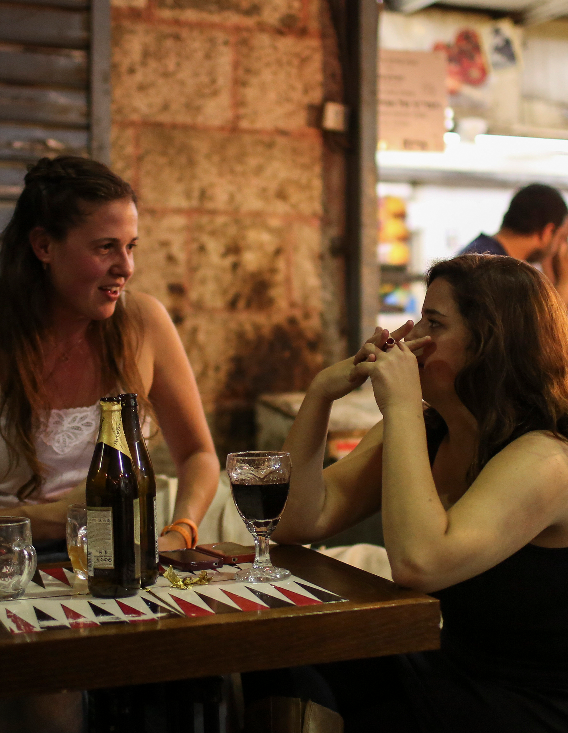 החודשים האחרונים של הישראלים בגרף צריכת האלכוהול