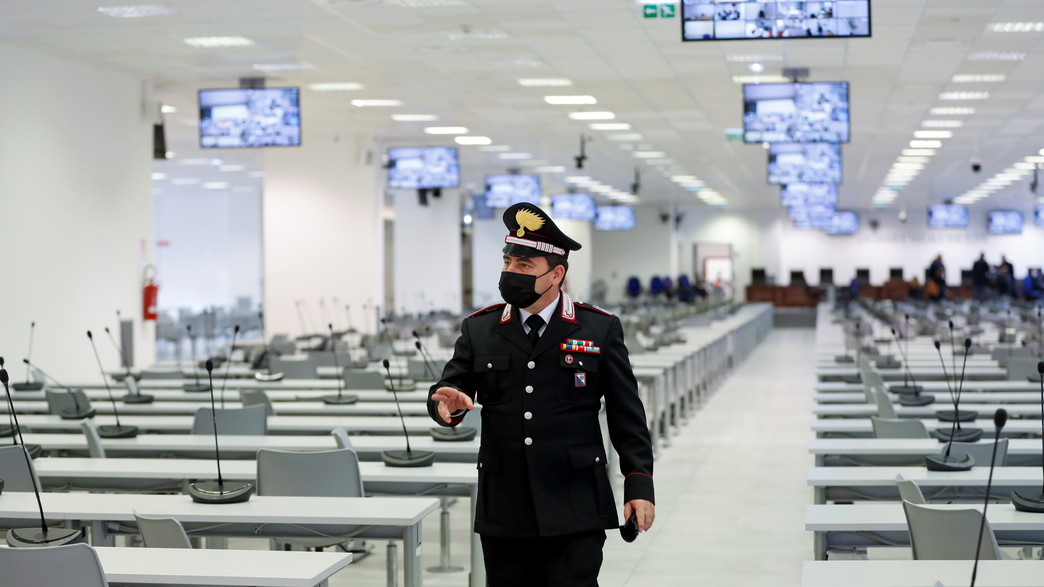 אולם המשפט המיוחד באיטליה