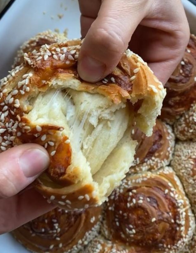 שבלולי שום ומוצרלה