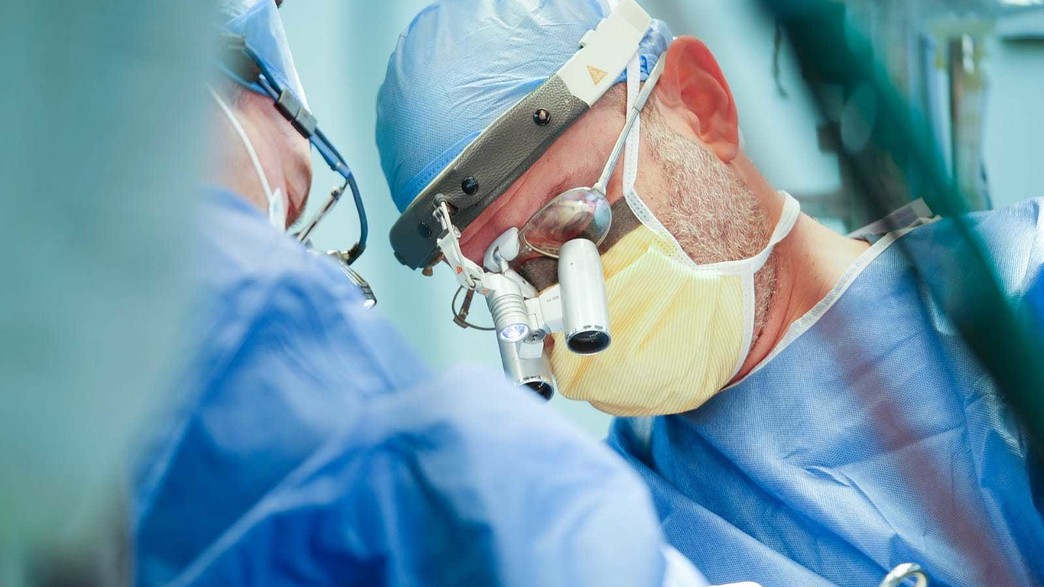 ניתוח בבית החולים רמבם