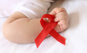 תינוק HIV (צילום: shutterstock By Honeyriko

)