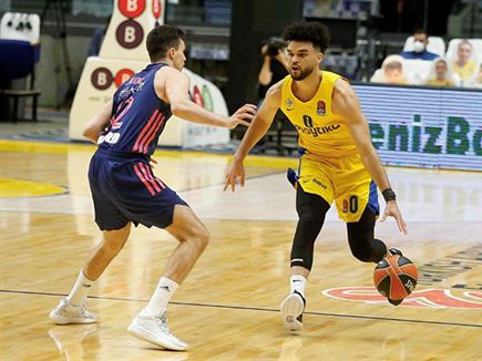 בראיינט. מכבי התעשתה בזמן (אלן שיבר)