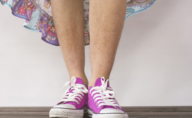 רגליים שעירות אישה (צילום: צילום מסך)