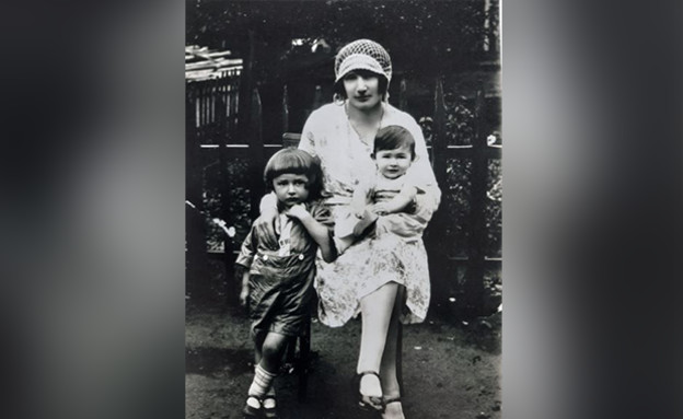 רוזה האם, ירדנה ואברהם בשנת 1929 (צילום: באדיבות המשפחה)