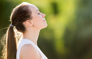 אישה אופטימית (צילום: fizkes, Shutterstock)