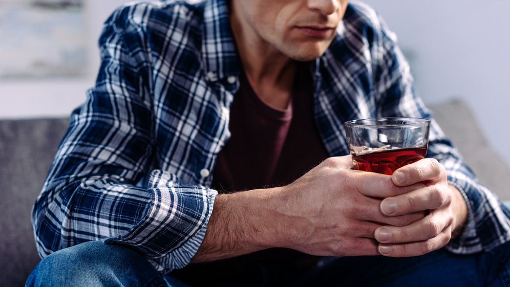 אלכוהוליסט, מכור לאלכוהול