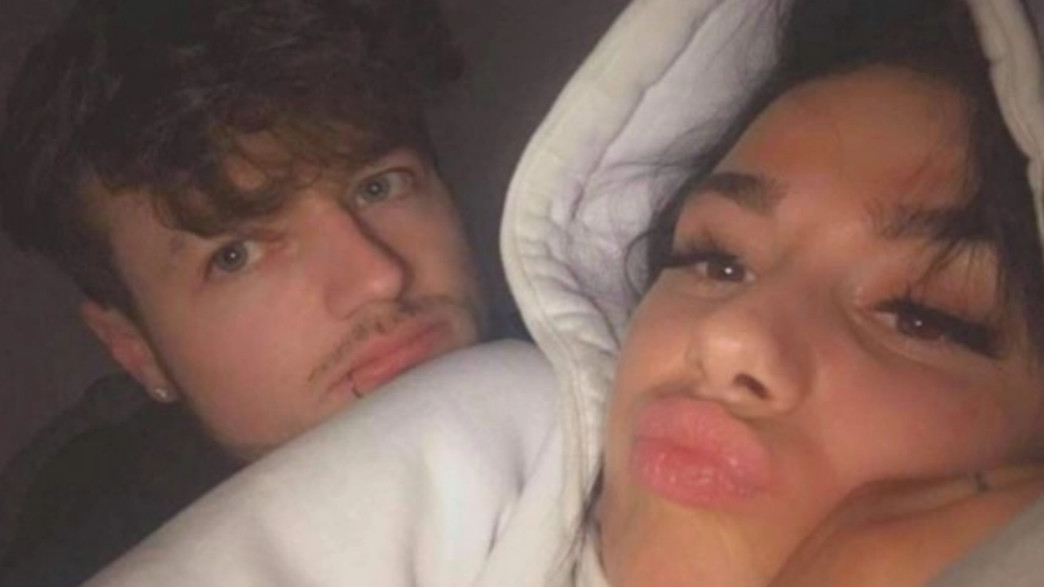 מריה סימפסון ובן זוגה