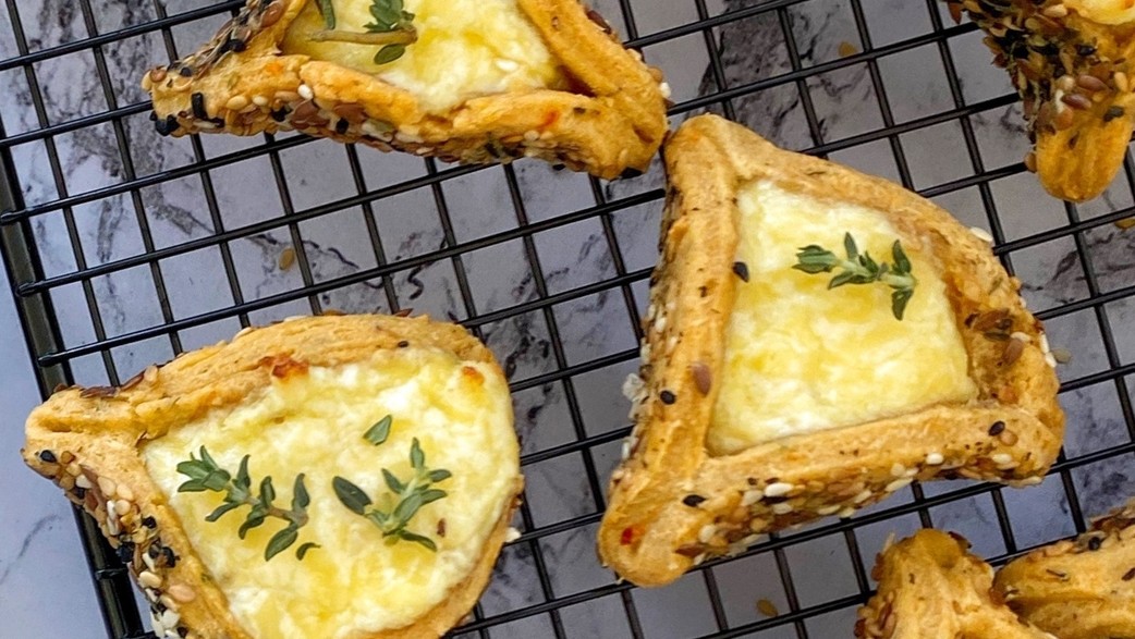 אזני המן מלוחות של רון יוחננוב