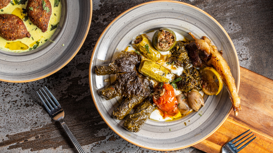 דולמה – מנאל איסמעיל ותאיר מורדוך