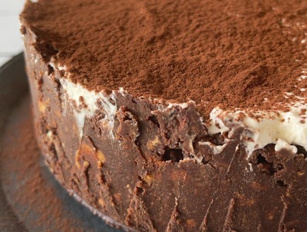עוגת כדורי שוקולד וגבינה ללא אפייה (צילום: קרן אגם, אוכל טוב)