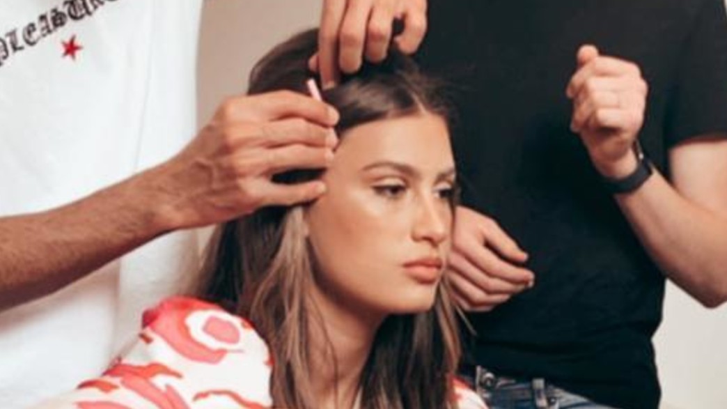 גל גברעם בקמפיין לבגדי דתיות. מרץ 2021