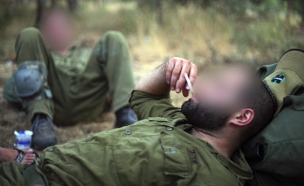 חיילי צה''ל מעשנים, אילוסטרציה (צילום: flash 90 / Matanya Tausig, חדשות)