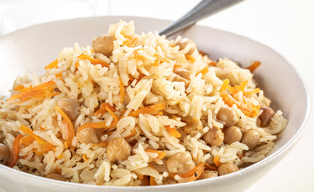 תבשיל אורז וחומוס (צילום: שרית גופן)