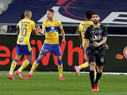 סבוריט דאג לשלישי עם פנדל מושלם (אלן שיבר)