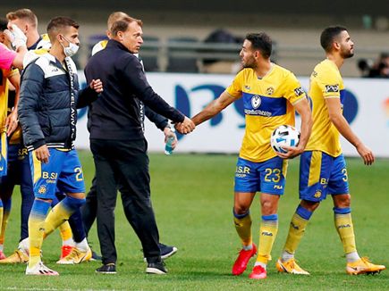 הצהובים לא עוצרים (אלן שיבר)