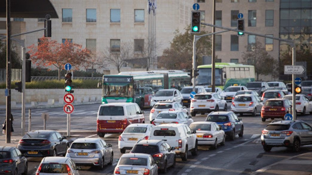 תנועת רכבים בירושלים