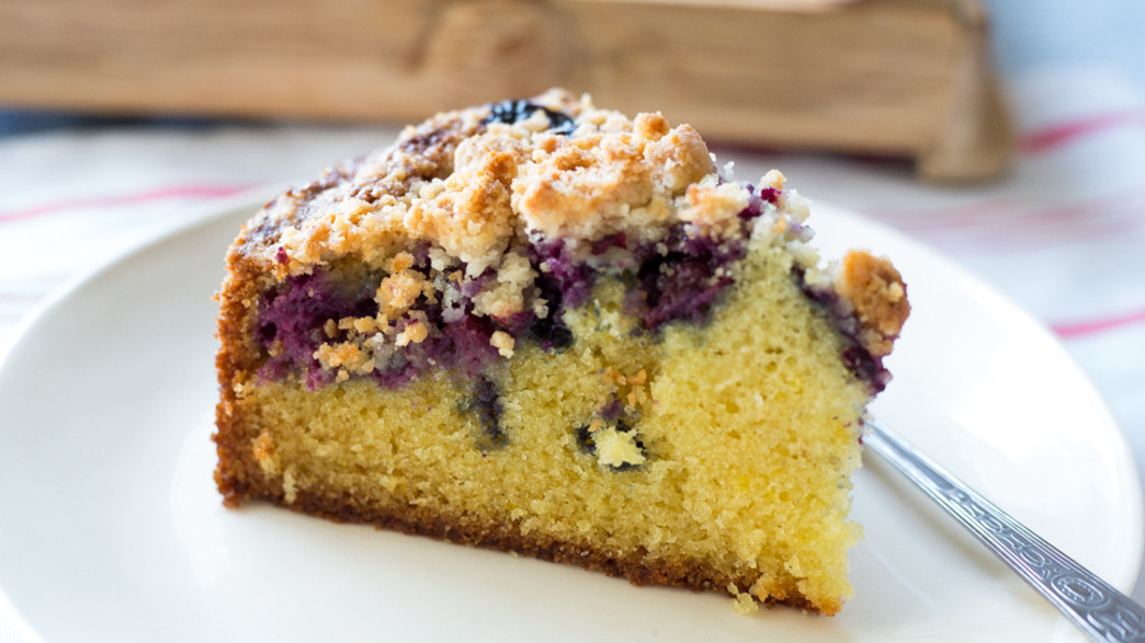 עוגת לימון ואוכמניות עוגת לימון ואוכמניות