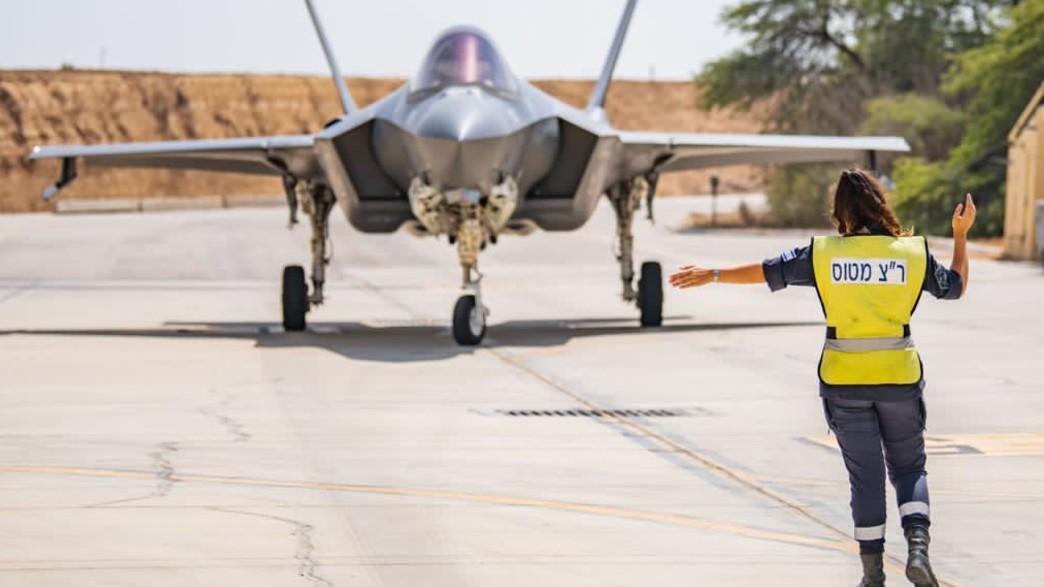 בטייסת בטייסת