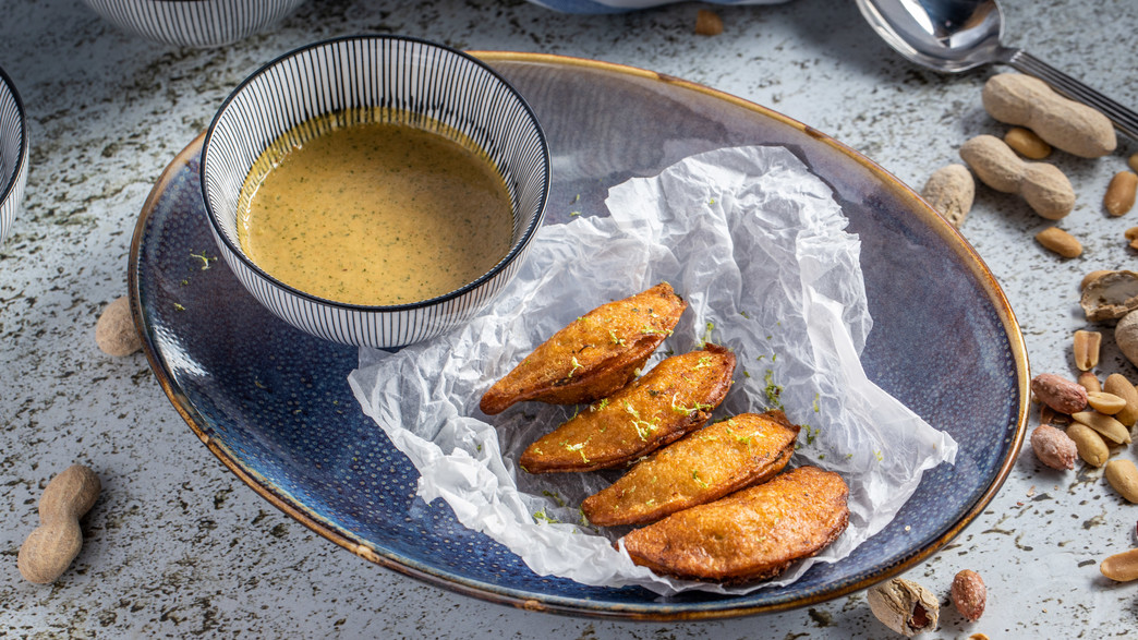 קטאייף - מנאל איסמעיל, בת-שי עוז ואסף דיי קטאייף - מנאל איסמעיל, בת-שי עוז ואסף דיי