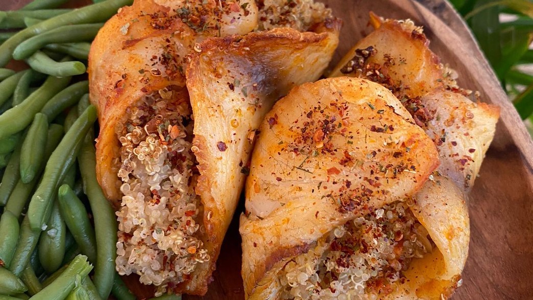 דג אמנון אפוי ממולא קינואה וירקות ללא גלוטן דג אמנון אפוי ממולא קינואה וירקות ללא גלוטן