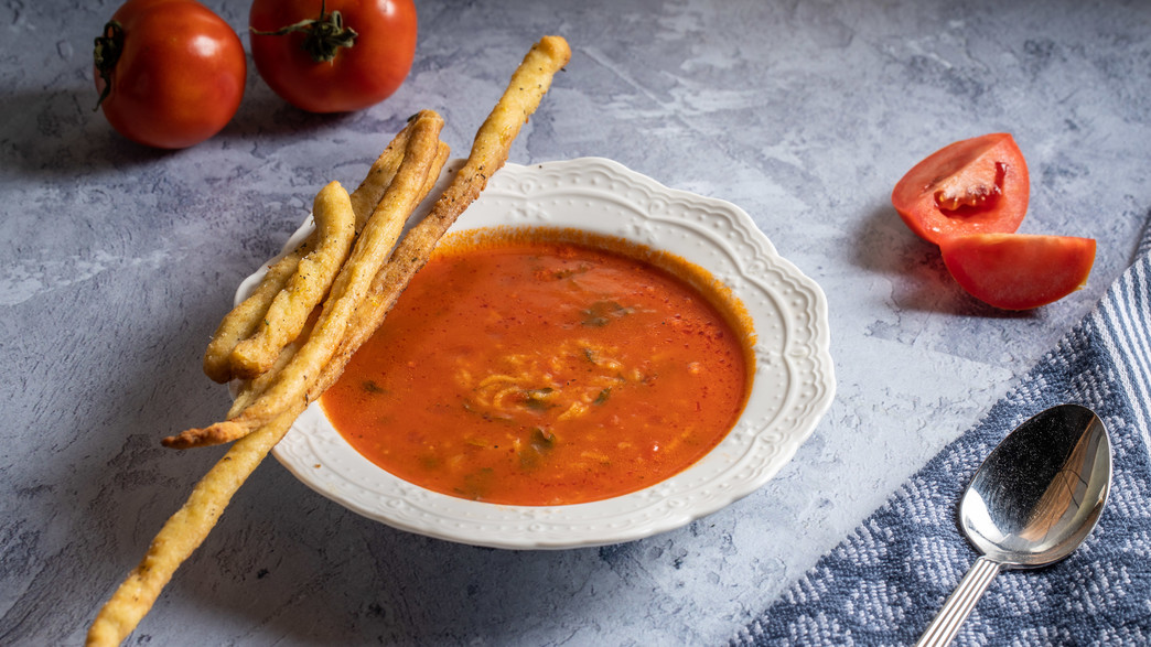 מרק עגבניות ואורז - חופית סרמילי