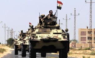 שיירת הצבא (צילום: STR/AFP, GettyImages)