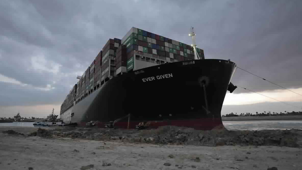 תעלת סואץ, איבן גרין, ספינה