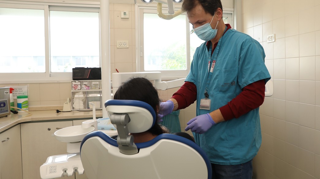 פרויקט מחייכות לעולם