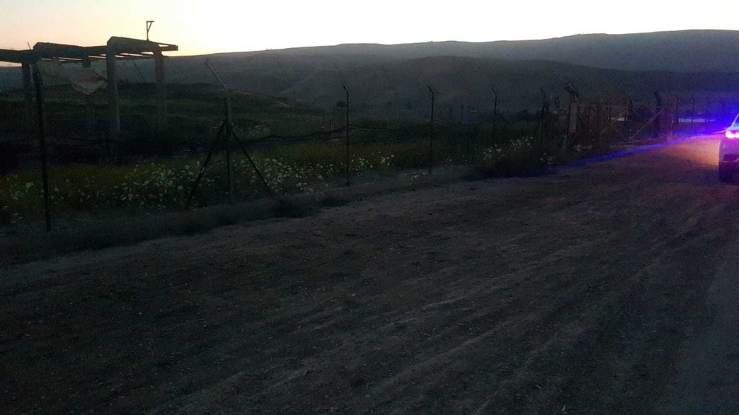 השער בגדר הגבול לירדן שהושאר פתוח