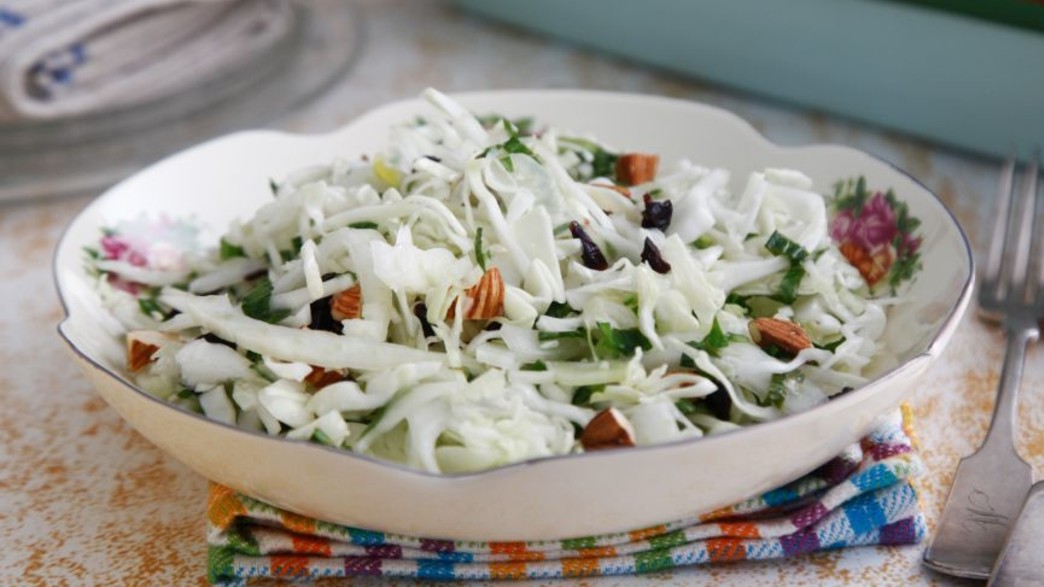 סלט כרוב ושומר סלט כרוב ושומר