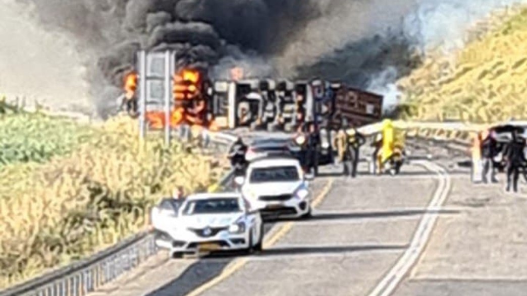 זירת תאונת הדרכים בכביש 90 שבה נהרג נהג כבן 40