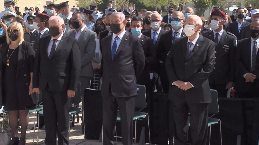 טקס הנחת הזרים ביד ושם טקס הנחת הזרים ביד ושם